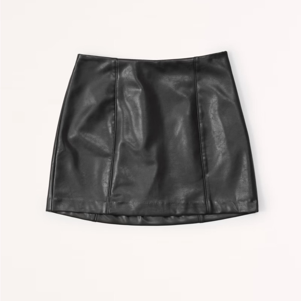A&F Black Vegan Leather Mini Skort